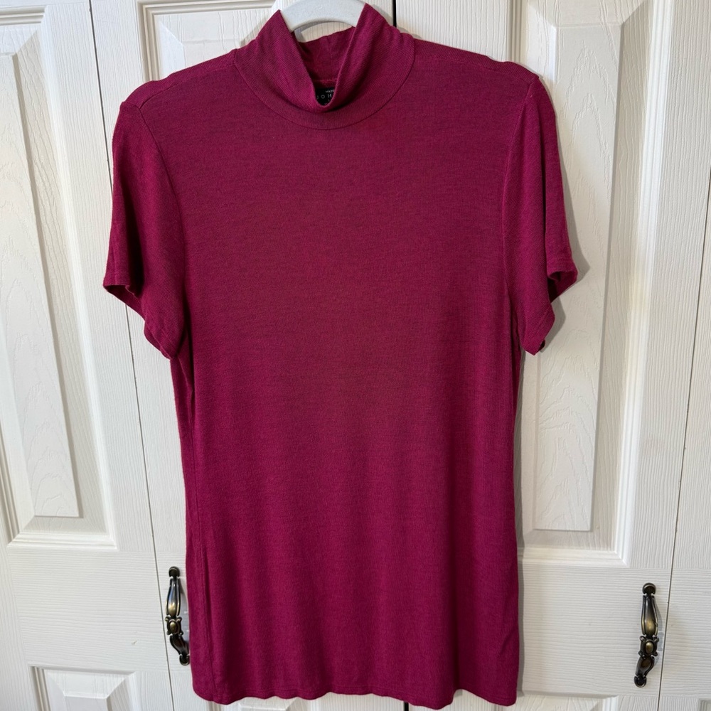 Made by Johnny Mock Neck Short Sleeve Top Womens Size Large Burgundy Red Wine